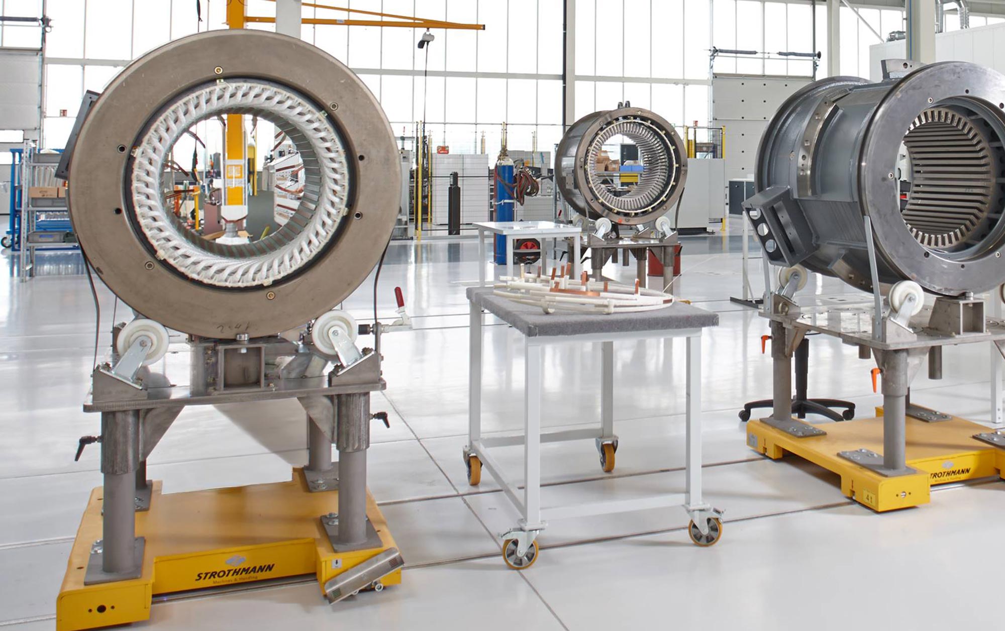 Schwerlast Transport im Maschinenbau: parallele oder sequenzielle Fließfertigung